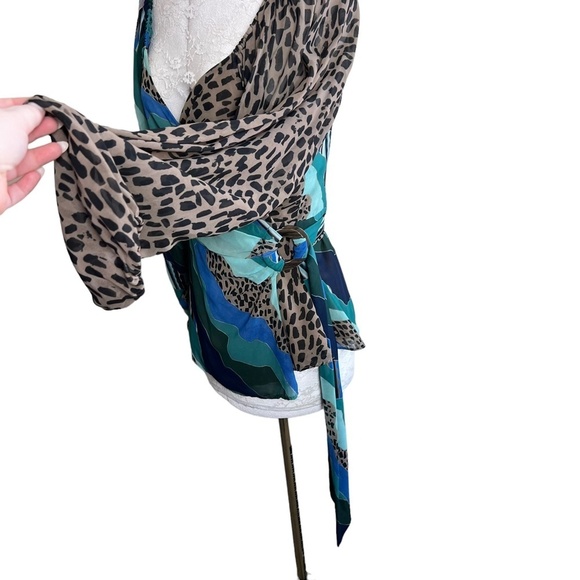 ANTHROPOLOGIE | Hutch Long Sleeve Wrap Top Mixed Print Oli Blouse Cheetah - Picture 8 of 8